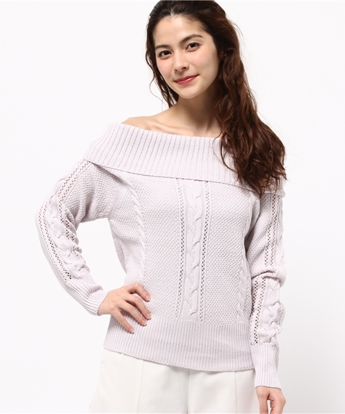 one after another NICE CLAUP（ワンアフターアナザーナイスクラップ）の「オフショルニット（ニット/セーター・レディース・アイボリー/グレイッシュベージュ/イエロー/ネイビー・FREE）」の3枚目の写真