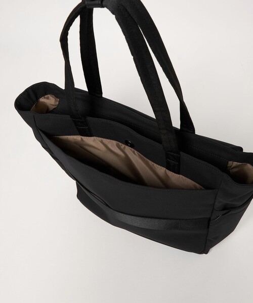 BEAUTY&YOUTH UNITED ARROWS（ビューティーアンドユースユナイテッドアローズ）の「小松マテーレ トート バッグ（トートバッグ・メンズ・ブラック・FREE）」の17枚目の写真