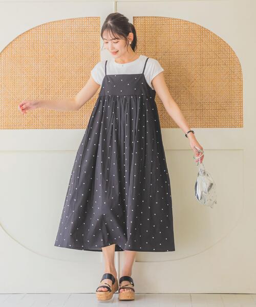 ITS'DEMO(イッツデモ)の「ラメドット刺繍キャミワンピース(ワンピース・レディース・ブルー/ブラック/ブラウン系その他・00)」の4枚目の写真