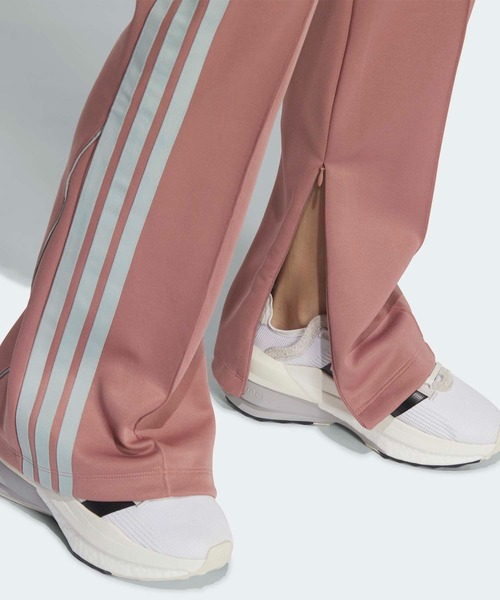 adidas(アディダス)の「STADIUM CHROME トラック パンツ / アディダス adidas(スウェットパンツ・レディース・レッド・XX-LARGE/LARGE/MEDIUM/SMALL/X-LARGE/X-SMALL)」の3枚目の写真