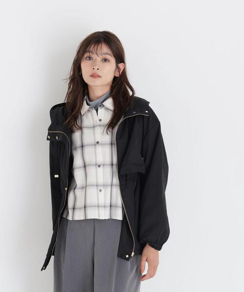 NATURAL BEAUTY BASIC（ナチュラルビューティーベーシック）の「ペプラムマンパ（マウンテンパーカー・レディース・ベージュ/ブラウン/ブラック・SMALL/MEDIUM）」の18枚目の写真