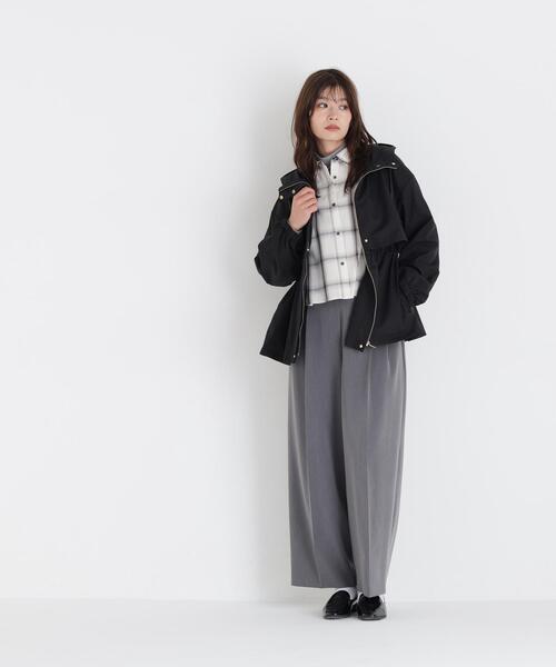 NATURAL BEAUTY BASIC（ナチュラルビューティーベーシック）の「ペプラムマンパ（マウンテンパーカー・レディース・ベージュ/ブラウン/ブラック・SMALL/MEDIUM）」の19枚目の写真