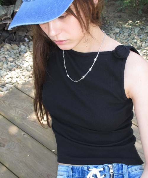 CENTAUR.KR（セントール）の「MINI ROSI SLEEVELESS TOP_BLACK（Tシャツ/カットソー・レディース・その他・FREE）」の2枚目の写真