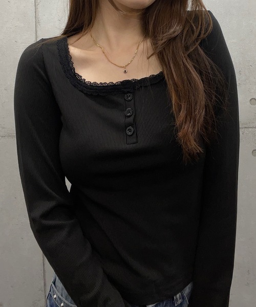 ROGER AND RAW(ロジャーアンドロウ)の「レーストリム ヘンリーネック長袖トップス(Tシャツ/カットソー・レディース・ブラウン/ライトブルー/ホワイト/ブラック・FREE)」の16枚目の写真