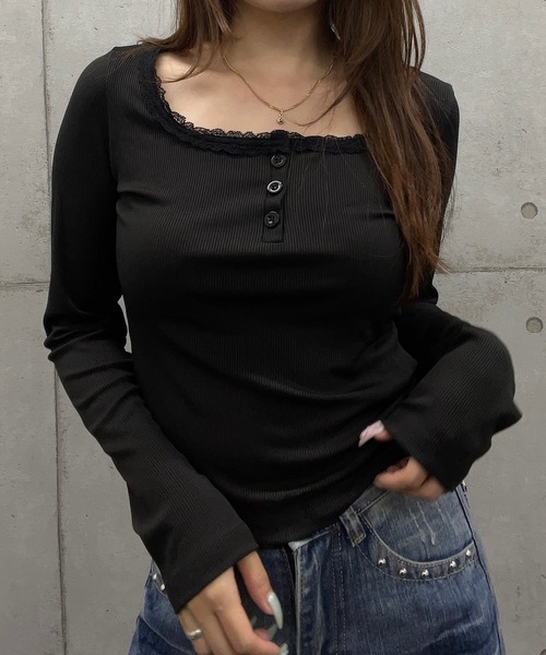 ROGER AND RAW(ロジャーアンドロウ)の「レーストリム ヘンリーネック長袖トップス(Tシャツ/カットソー・レディース・ブラウン/ライトブルー/ホワイト/ブラック・FREE)」の17枚目の写真