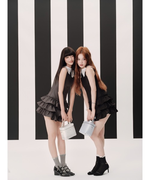 andwang(アンドワン)の「Epure Ribbon Dress(ワンピース・レディース・グレー/ブラック・SMALL/MEDIUM)」の3枚目の写真