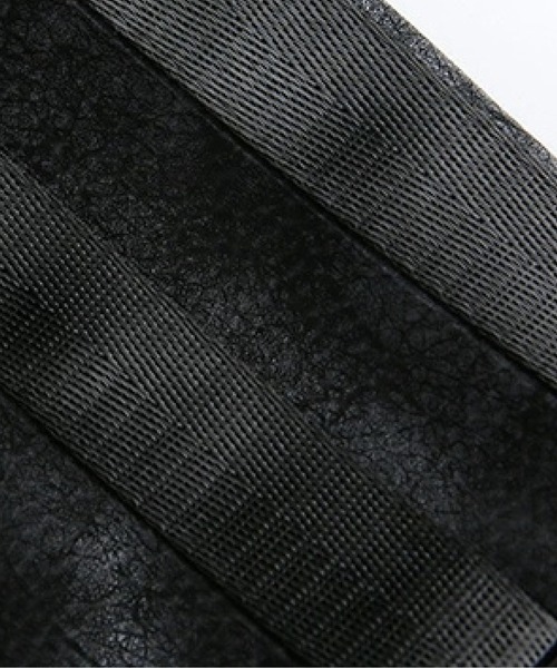 U:UME(ユーム)の「Crack Texture Faux Leather Jacket(ライダースジャケット・メンズ・ブラック・LARGE/MEDIUM/XX-LARGE/X-LARGE)」の2枚目の写真