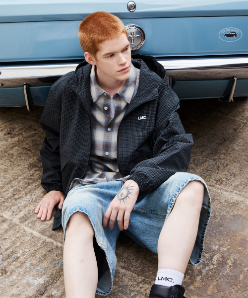 LMCの「CHECK ANORAK HOODIE ZIP JACKET burgundy(ナイロンジャケット・レディース・その他・SMALL/MEDIUM/LARGE)」の2枚目の写真