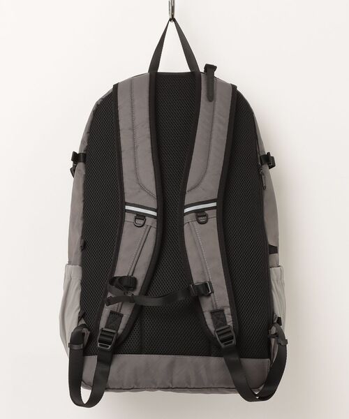 THE BAREFOOT(ベアフット)の「【 CROSTER DRAGON / クロスタードラゴン 】 FR SERIES バックパック 24L CRI(バックパック/リュック・レディース・ブラック/グレー/オリーブドラブ・FREE)」の4枚目の写真