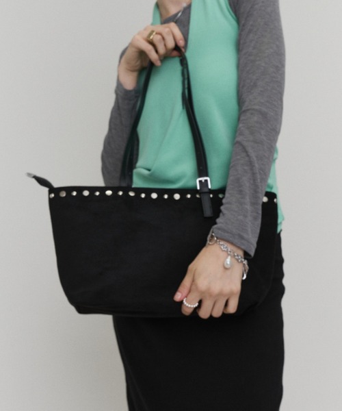 Rohwel(ローウェル)の「Studded Suede Bag / スタッズスエードバッグ(トートバッグ・レディース・ブラック/ブラウン・FREE)」の13枚目の写真