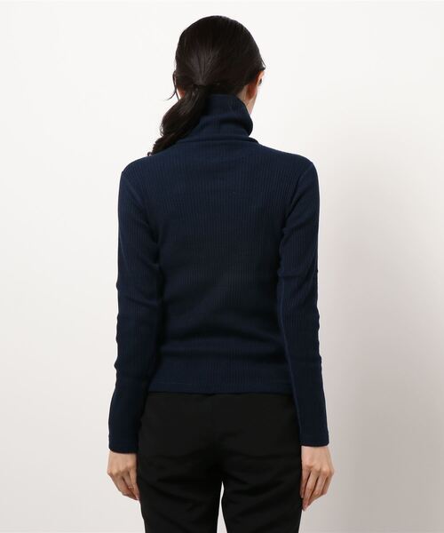 BEN DAVIS MARKET STREET(ベンデイビスマーケットストリート)の「BEN DAVIS MARKET STREET TURTLE NECK -made in japan-(Tシャツ/カットソー・レディース・カーキ/ナチュラル/ネイビー・1/2)」の5枚目の写真