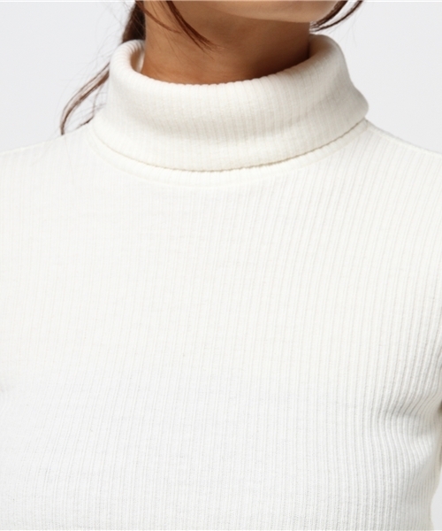 BEN DAVIS MARKET STREET(ベンデイビスマーケットストリート)の「BEN DAVIS MARKET STREET TURTLE NECK -made in japan-(Tシャツ/カットソー・レディース・カーキ/ナチュラル/ネイビー・1/2)」の7枚目の写真