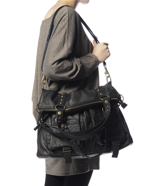 SLY LANG（スライラング）の「ウォッシュ4WAY BAG（ショルダーバッグ・レディース・ブラック/ベージュ・FREE）」の14枚目の写真