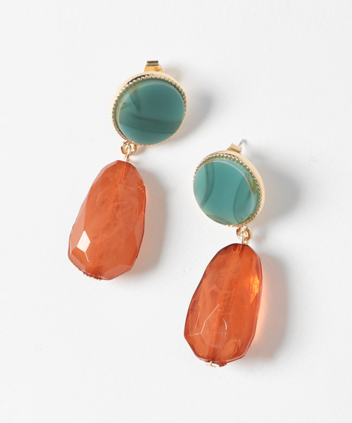 ear PAPILLONNER（イアパピヨネ）の「ニュアンスカラーピアス　【追加生産再荷☆】（ピアス（両耳用）・レディース・グレー/ブラウン/ブルー/ホワイト/レッド・FREE）」の11枚目の写真