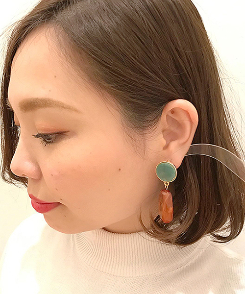 ear PAPILLONNER（イアパピヨネ）の「ニュアンスカラーピアス　【追加生産再荷☆】（ピアス（両耳用）・レディース・グレー/ブラウン/ブルー/ホワイト/レッド・FREE）」の14枚目の写真