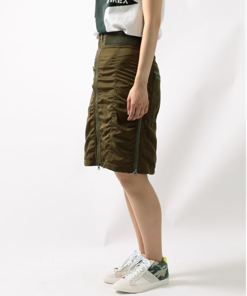 AVIREX(アヴィレックス)の「avirex/ アヴィレックス/ ZIPPERED KNEE LENGTH MA-1 SKIRT/ ジッパー ひざ丈 MA-1 スカート(スカート・レディース・ブラック/オリーブ・MEDIUM/SMALL)」の12枚目の写真