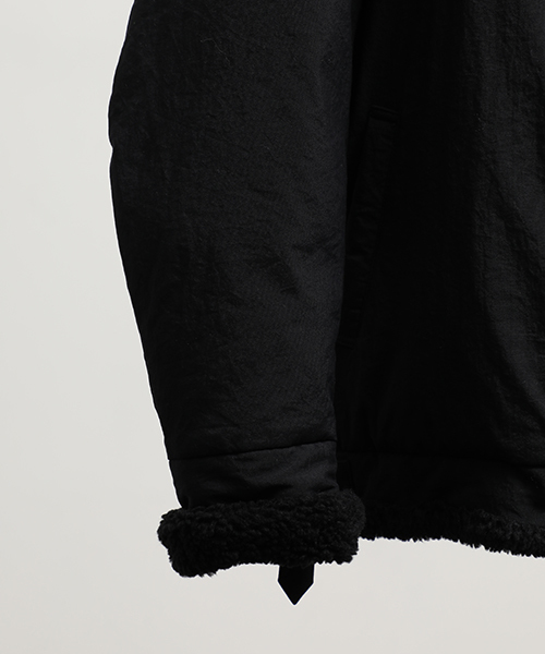 美品 wjk black STUDIOUS限定B-3衿ボアダウンジャケット　迷彩 美品 wjk black STUDIOUS限定B-3衿ボアダウンジャケット 迷彩