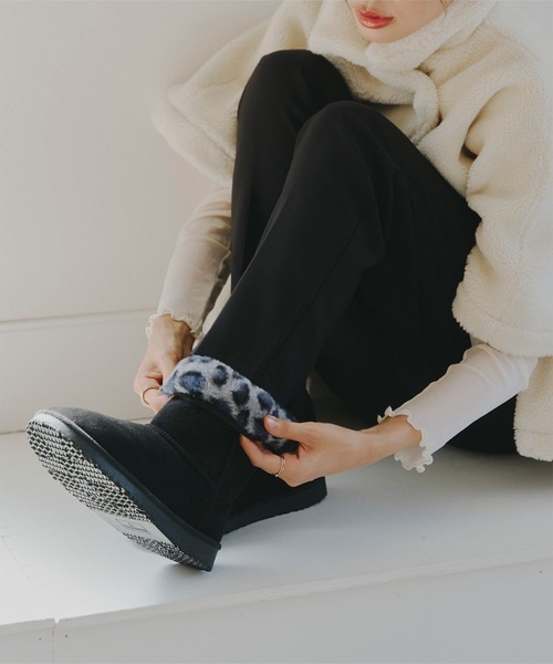 KOBE LETTUCE（コウベレタス）の「ベーシックミドル丈ムートンブーツ（ブーツ・レディース・ブラウン系その他/ベージュ/ブラック/チャコールグレー/ブラウン/キャメル/ブラック系その他/ブラック系その他2/ダークブラウン/ブラウン系その他2/チャコール/ブラック系/ブラック系その他3・M/S/L/LL）」の5枚目の写真