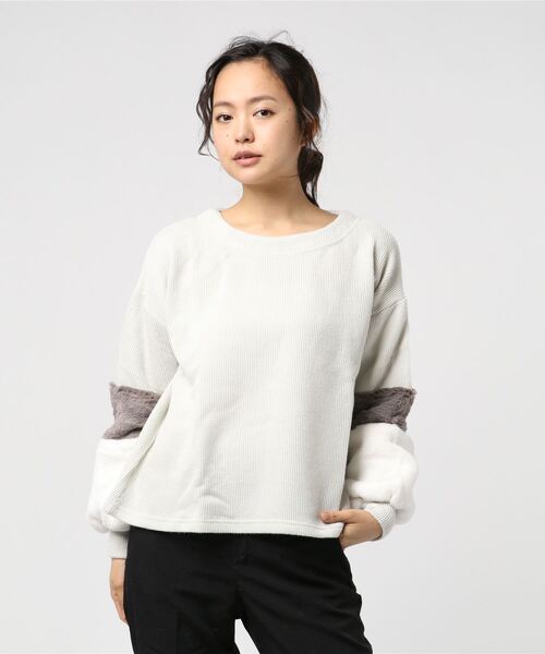 STYLEBLOCK（スタイルブロック）の「サカリバ起毛×フェイクファースリーブプルオーバー（Tシャツ/カットソー・レディース・ブラウン/アイボリー/ネイビー/ブラック・M）」の2枚目の写真
