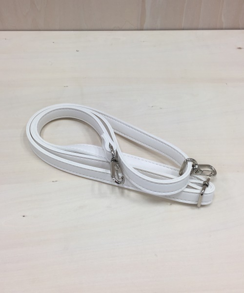 AMERICAN HOLIC（アメリカンホリック）の「8col.仕切りポケット付2WAYトート（ショルダーバッグ・レディース・ホワイト/シルバー/グレー/ブラック/ピンク/イエロー/キャメル/ブルー・FREE）」の12枚目の写真