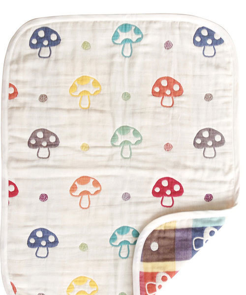 Hoppetta(ホッペッタ)の「【Hoppetta(ホッペッタ)】champignonふくふくガーゼ(6重ガーゼ)ミニケット ミニサイズブランケット 日本製(ベビーカー/ベビーカー用品・キッズ・マルチ・ONE SIZE)」の2枚目の写真