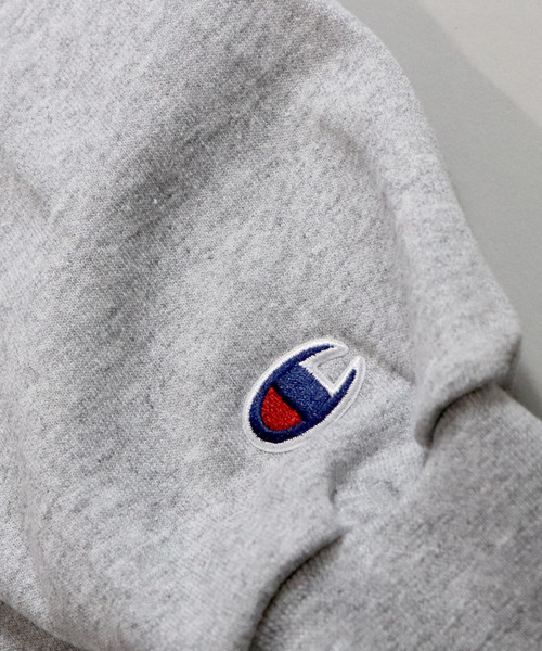 Champion(チャンピオン)の「Champion/チャンピオン オーバーサイズプルオーバークルーネックスウェット(スウェット・メンズ・ホワイト/ブラック/グレー/レッド/ブルー/グリーン/ワイン/ネイビー/パープル/チャコールグレー・M/L/XL)」の15枚目の写真