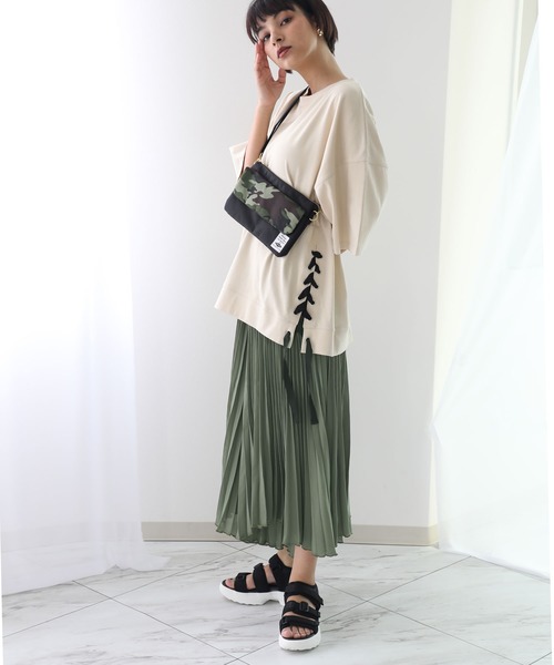 classicalelf（クラシカルエルフ）の「プリーツワイドガウチョパンツ（その他パンツ・レディース・ホワイト/ブラック/カーキ/モカ/その他1・MEDIUM/LARGE/X-LARGE）」の13枚目の写真