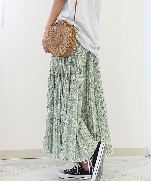 classicalelf（クラシカルエルフ）の「プリーツワイドガウチョパンツ（その他パンツ・レディース・ホワイト/ブラック/カーキ/モカ/その他1・MEDIUM/LARGE/X-LARGE）」の8枚目の写真