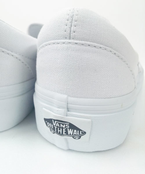 VANS（バンズ）の「VANS CLASSICS SLIP-ON / ヴァンズ / バンズ / クラシック / スリッポン（スリッポン・レディース・ホワイト/グレー/ネイビー/ブラック・6h/6/4h/5h/5）」の12枚目の写真