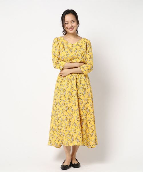 バックリボン ネック花柄ロングワンピース