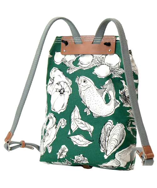 CAMPER(カンペール)の「CAMPER by MIKE ABELSON プリントリュック(バックパック/リュック・レディース・グリーン・FREE)」の3枚目の写真