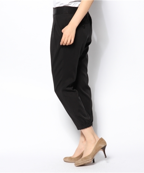 CROON A SONG（クルーンアソング）の「テンセルシャンブレータックテーパードパンツ（その他パンツ・レディース・ブラック・40/38/36）」の9枚目の写真
