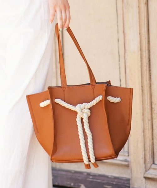 KOBE LETTUCE（コウベレタス）の「ポーチ付きロープベルトトートバッグ（ハンドバッグ・レディース・ブラック/グレー/ブルー/ブラウン系その他・FREE）」の11枚目の写真