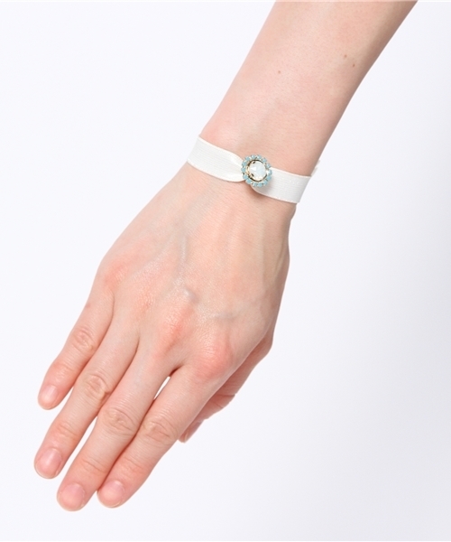 Ray BEAMS（レイビームス）の「CLEF CLE / ビジュー ヘアゴム（ヘアゴム・レディース・ホワイト/ベージュ/その他1・ONE SIZE）」の4枚目の写真