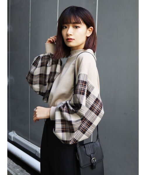 EMODA(エモダ)の「タックバルキースリーブトップ(Tシャツ/カットソー・レディース・その他/その他1・FREE)」の4枚目の写真