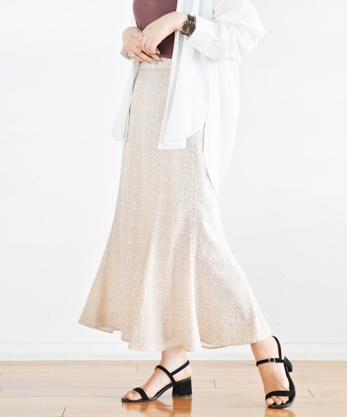 Ambre Neige（アンブルネージュ）の「マーメイドスカート／【WEB/EC限定商品】（スカート・レディース・オフホワイト/カーキ/ブルー・FREE）」の2枚目の写真