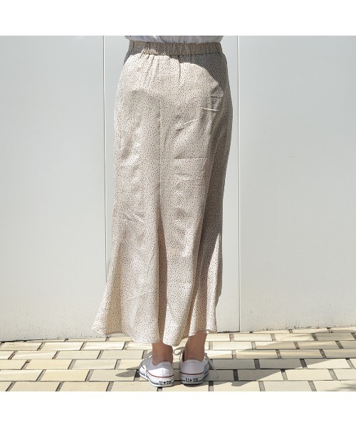 Ambre Neige（アンブルネージュ）の「マーメイドスカート／【WEB/EC限定商品】（スカート・レディース・オフホワイト/カーキ/ブルー・FREE）」の17枚目の写真