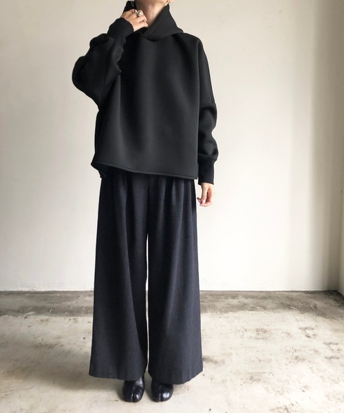 KAAM(カム)の「KAAM:SHORT HOODIE ショートフーディー(パーカー・レディース・ホワイト/ブラック/グレー系その他/ブラック系その他・2/1)」の3枚目の写真