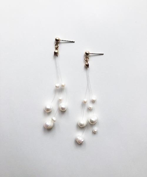 TIMELESS&THREE（タイムレスアンドスリー）の「パールデザインピアス（ピアス（両耳用）・レディース・A/B/C/D/E/F/G/H/M/N/I/J/K/L/O/Q/P/R/S/T/U/X/Y/Z/その他1/その他2/V/W・FREE）」の7枚目の写真