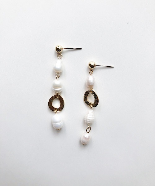 TIMELESS&THREE（タイムレスアンドスリー）の「パールデザインピアス（ピアス（両耳用）・レディース・A/B/C/D/E/F/G/H/M/N/I/J/K/L/O/Q/P/R/S/T/U/X/Y/Z/その他1/その他2/V/W・FREE）」の9枚目の写真