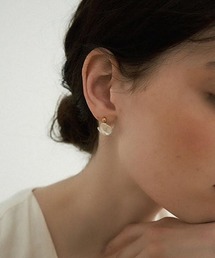 パールデザインピアス