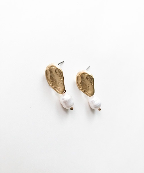 TIMELESS&THREE（タイムレスアンドスリー）の「パールデザインピアス（ピアス（両耳用）・レディース・A/B/C/D/E/F/G/H/M/N/I/J/K/L/O/Q/P/R/S/T/U/X/Y/Z/その他1/その他2/V/W・FREE）」の20枚目の写真