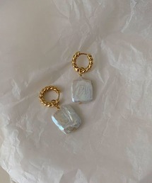 パールデザインピアス