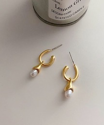 パールデザインピアス