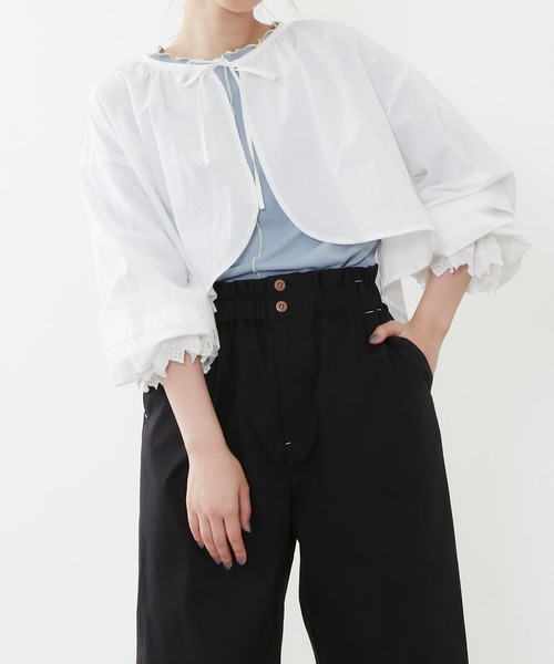 POU DOU DOU（プードゥドゥ）の「ボレロブラウス（シャツ/ブラウス・レディース・ブラック/ベージュ/オフホワイト・3）」の2枚目の写真