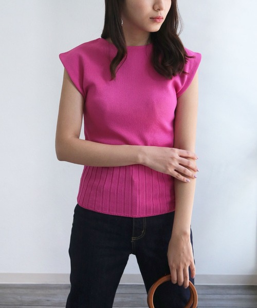 cheriella(シェリエラ)の「【cheriella】フレンチスリーブウエストリブダンボールニット(ニット/セーター・レディース・ホワイト/ブラック/ネイビー/カーキ/ピンク/イエロー/ラベンダー・M)」の7枚目の写真