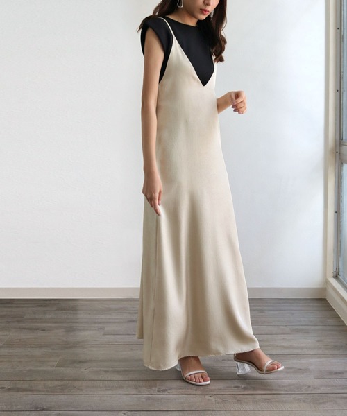 cheriella(シェリエラ)の「【cheriella】フレンチスリーブウエストリブダンボールニット(ニット/セーター・レディース・ホワイト/ブラック/ネイビー/カーキ/ピンク/イエロー/ラベンダー・M)」の19枚目の写真