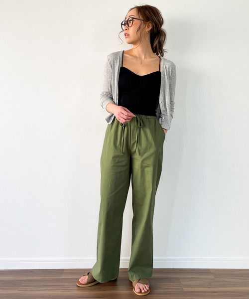 JUNOAH(ジュノア)の「リネンタッチリラックスワイドパンツ(その他パンツ・レディース・ホワイト/ブラック/ネイビー/グリーン/ダークベージュ/グレー/ブルーグリーン/ベージュ/オレンジ・MEDIUM/LARGE)」の19枚目の写真