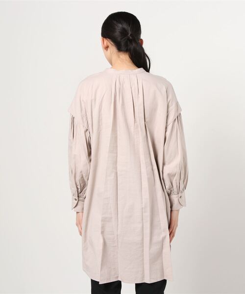 nougatine（ヌガティーヌ）の「【nougatine】ソフトコットンツイル袖ボリュームブラウス（シャツ/ブラウス・レディース・グレー/オフホワイト/ラベンダー・FREE）」の4枚目の写真