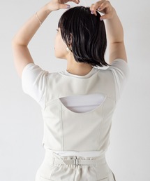 バックオープンビスチェ